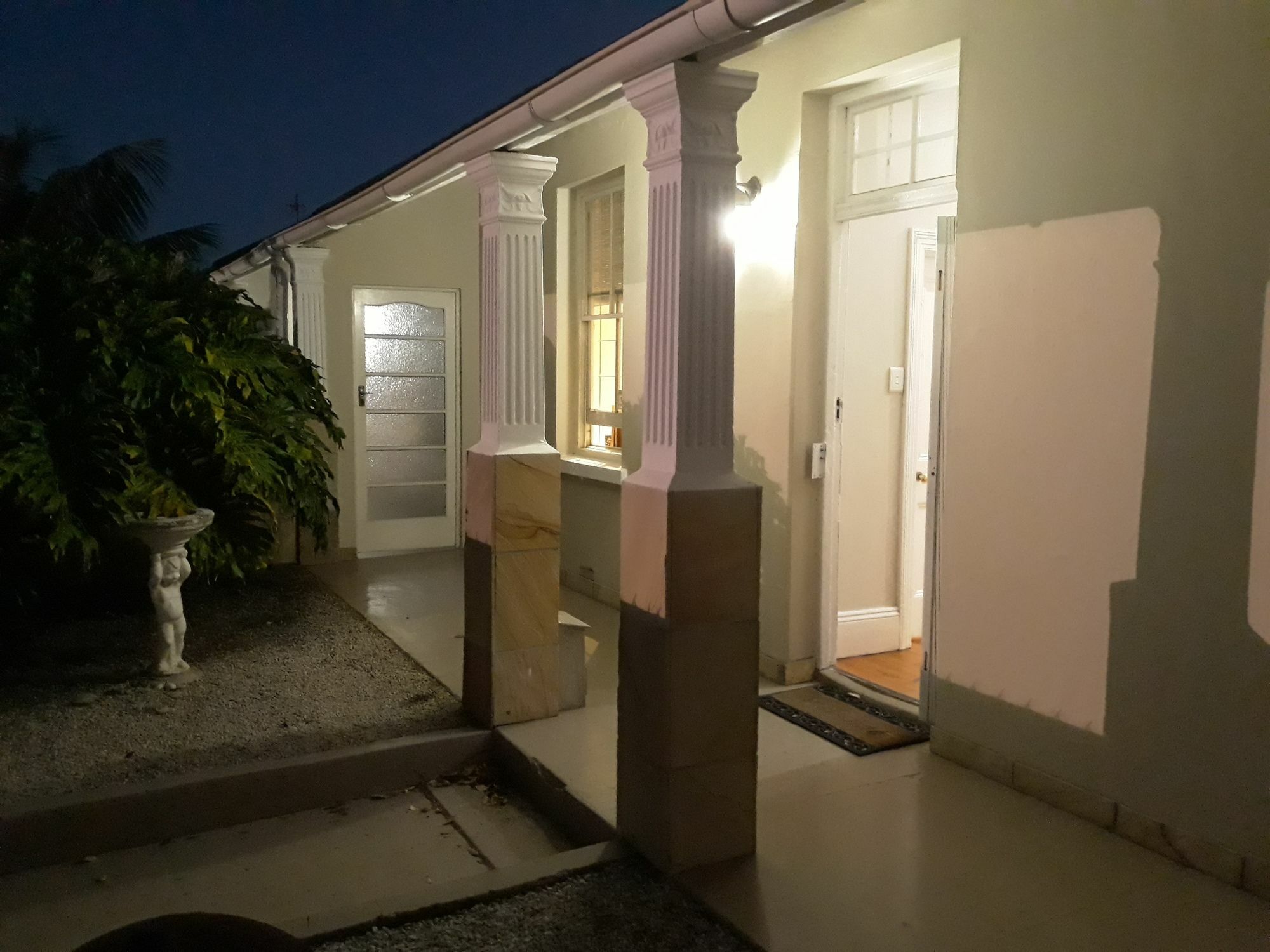 Guesthouse On Irvine Порт-Элизабет Экстерьер фото